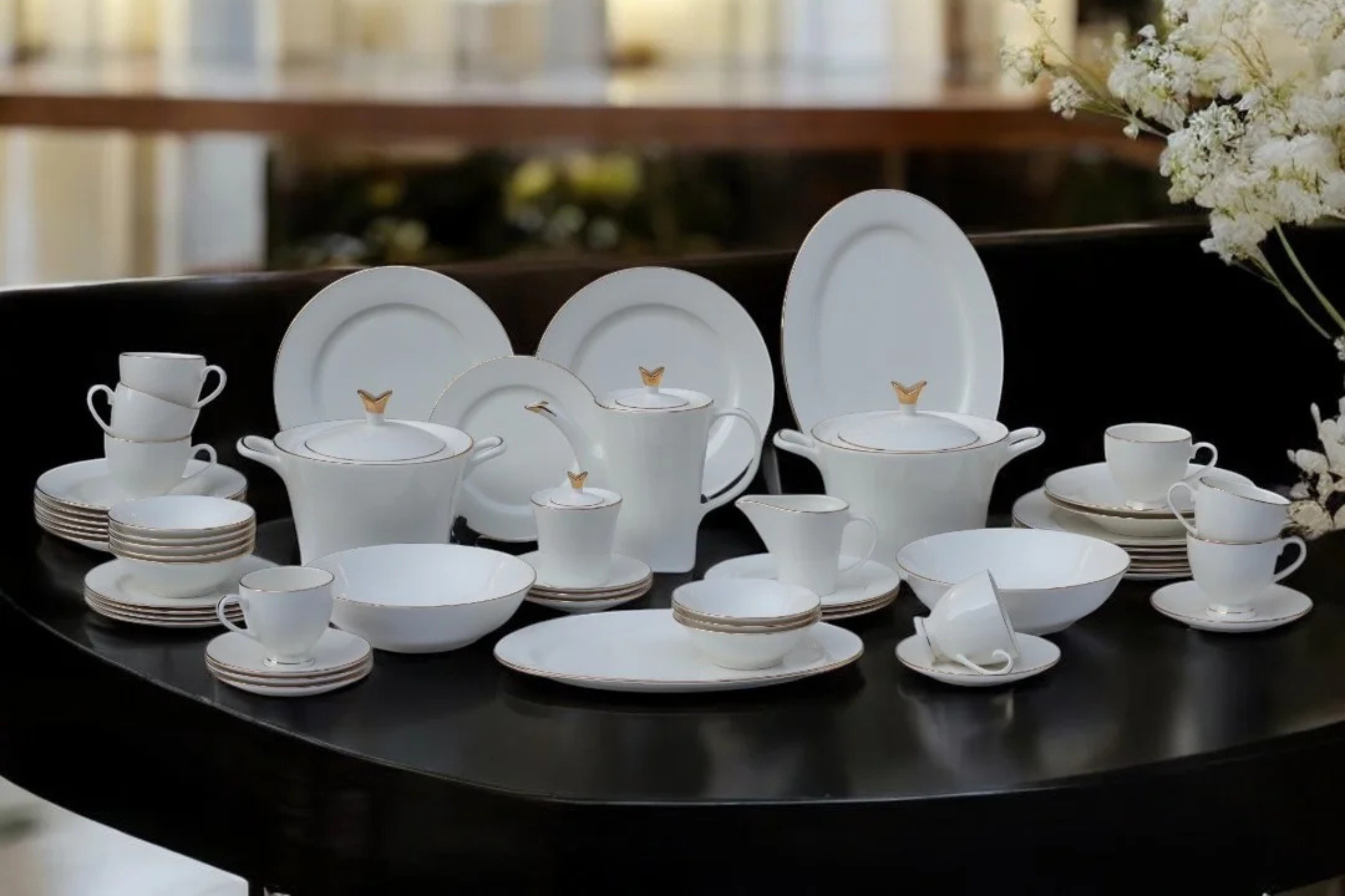 61-Pcs Dinner Set Elegant Designed Gold Tableware