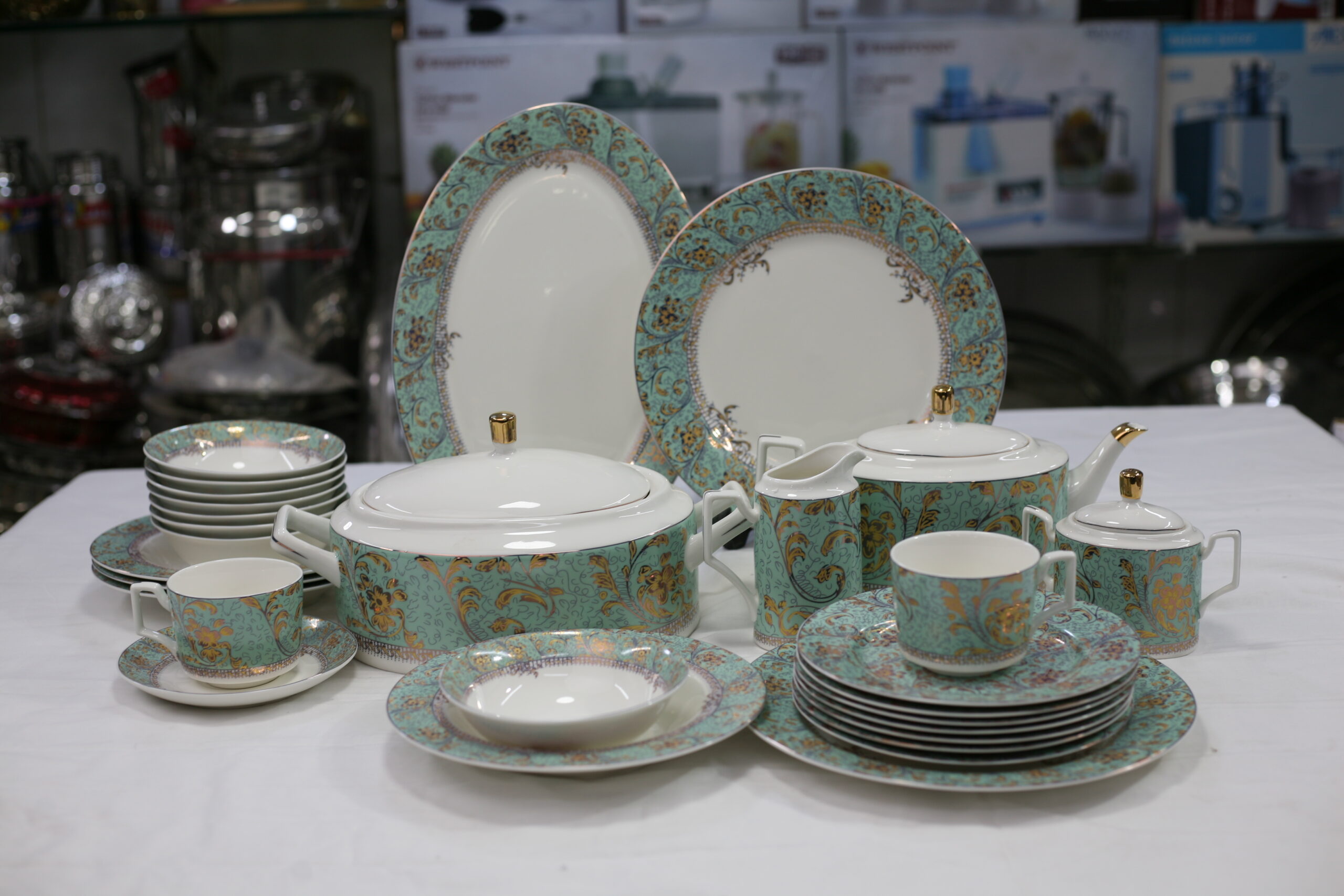 Amber Rose Marble Glass Dinner Set